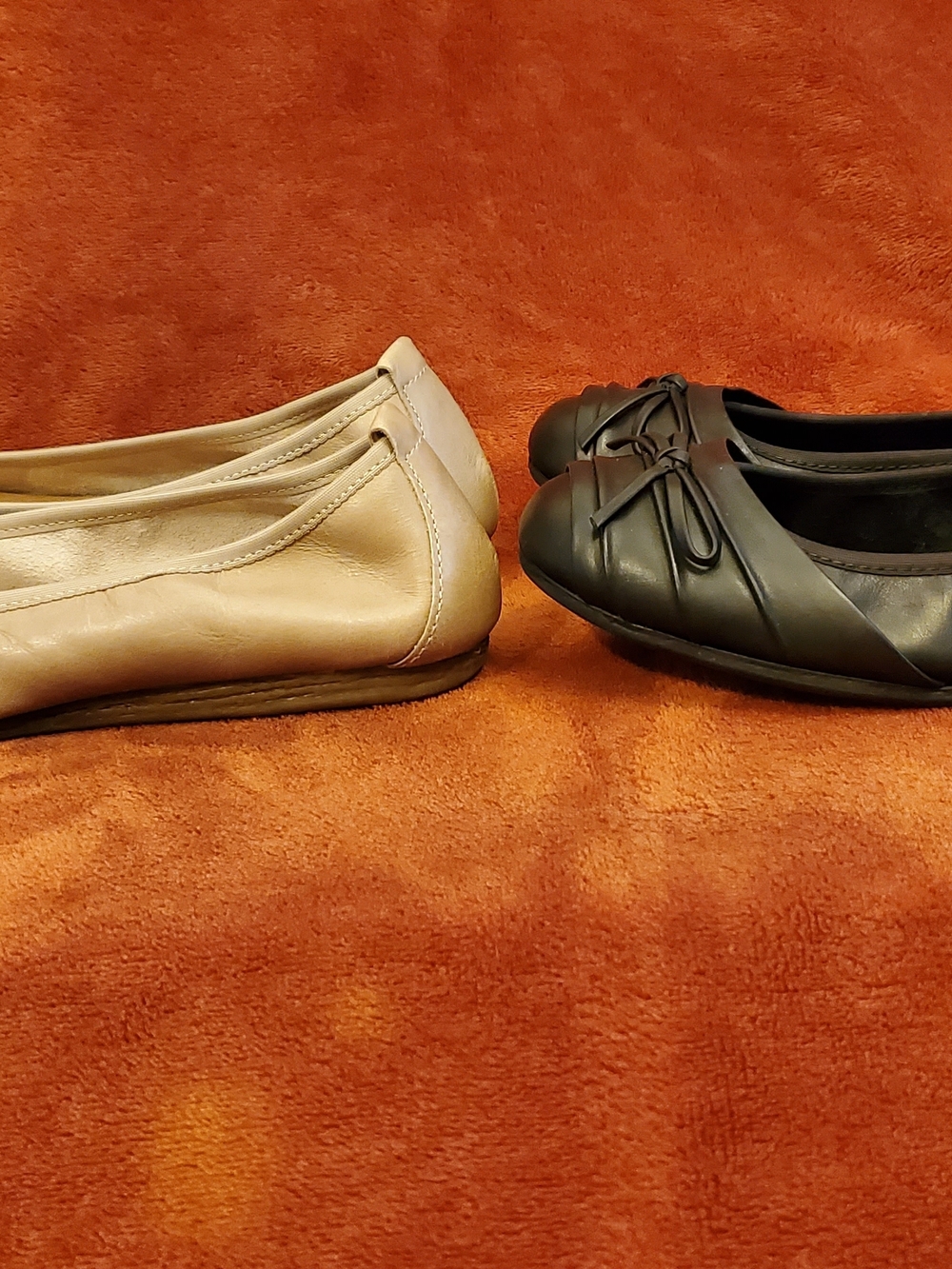 BORN Comfort Ballet Leather Flats - Black and Beige (2 pairs) - Picture 10 of 10
